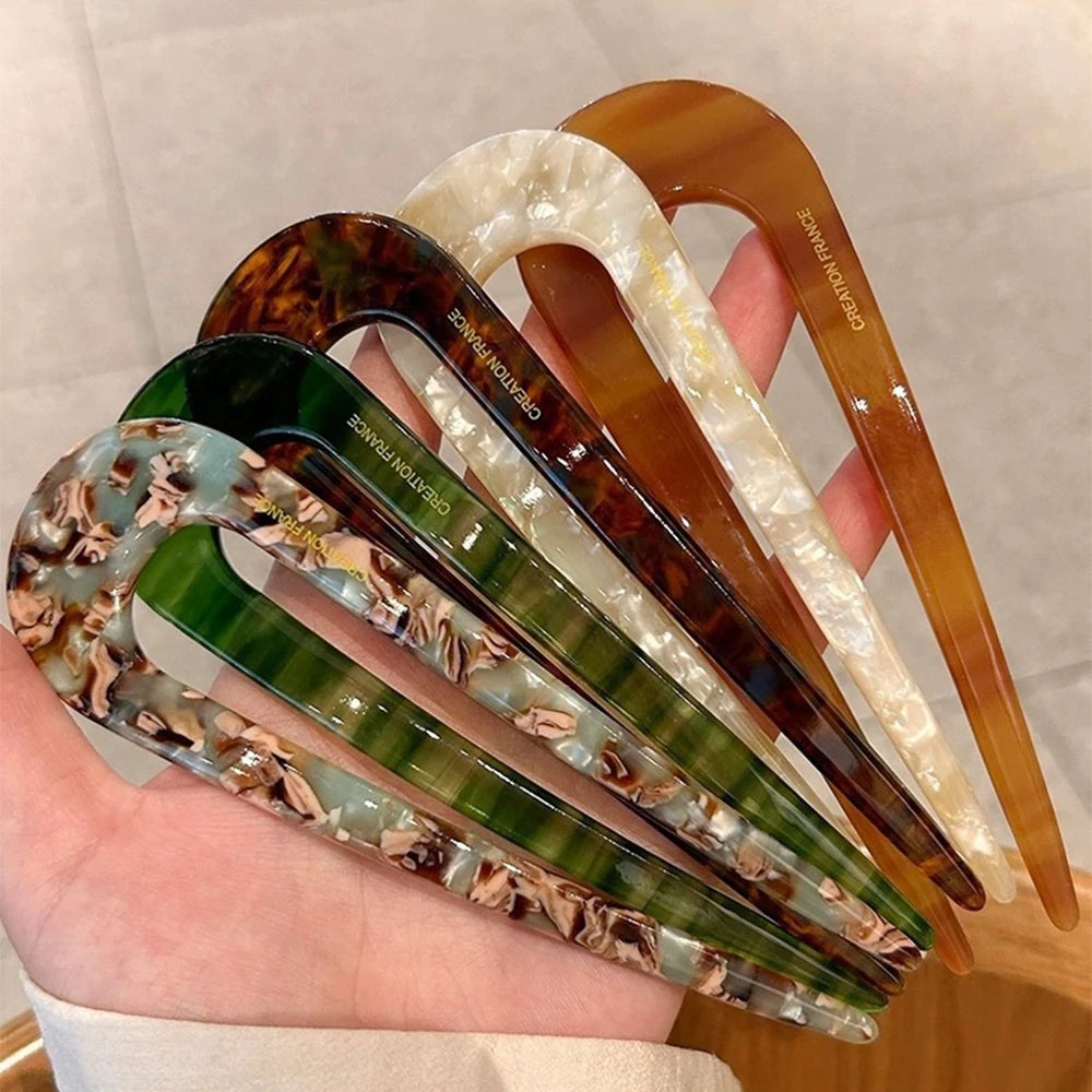 Colette Riviera amber acetate French hair fork