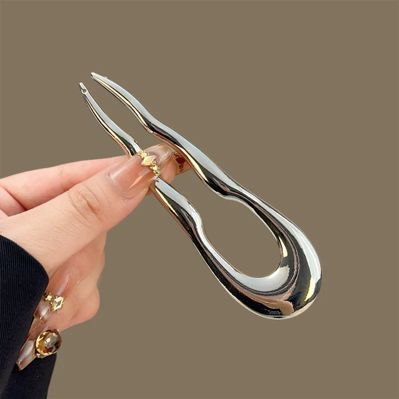Colette Sculpt wavy metal French hair pin