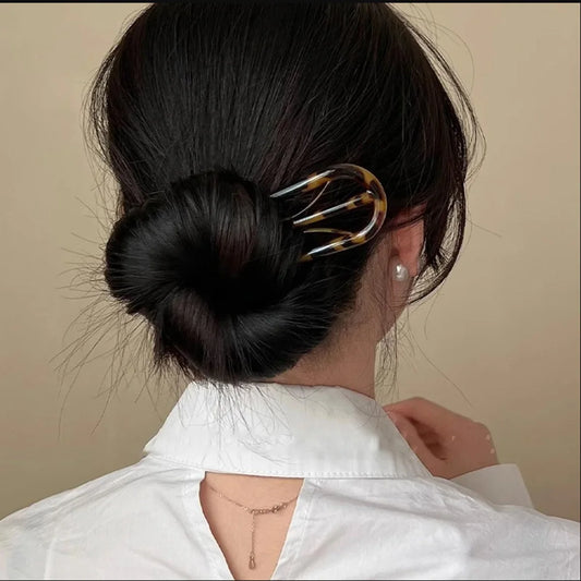 Colette acetate French hair fork, front view