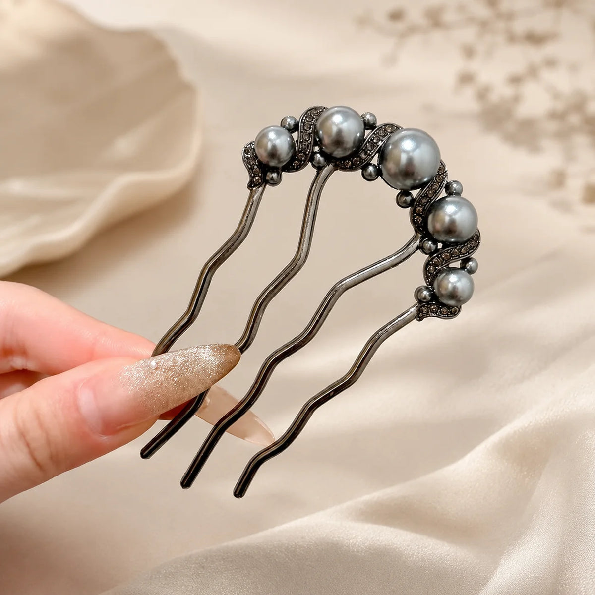 Colette Twist pearl French twist hair pin